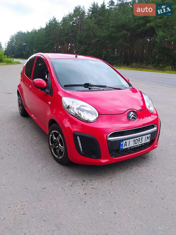 Хэтчбек Citroen C1 2013 в 