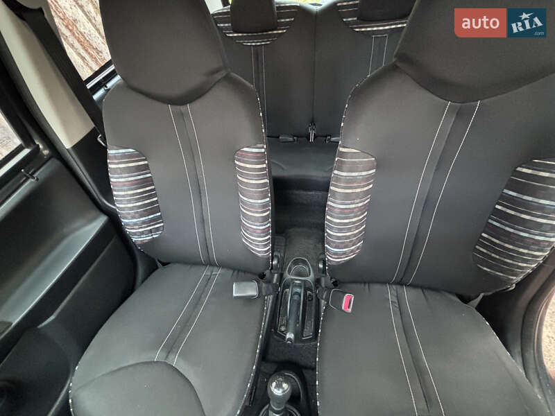 Хетчбек Citroen C1 2012 в Чернігові