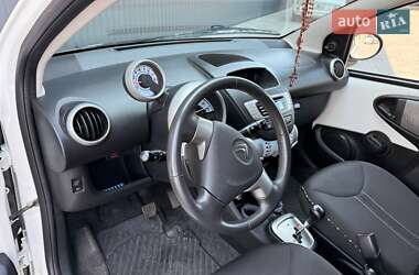 Хэтчбек Citroen C1 2013 в 