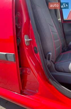 Хэтчбек Citroen C1 2011 в 