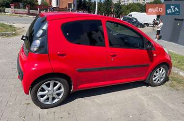 Хэтчбек Citroen C1 2011 в 