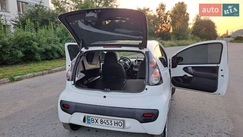 Хетчбек Citroen C1 2012 в Хмельницькому