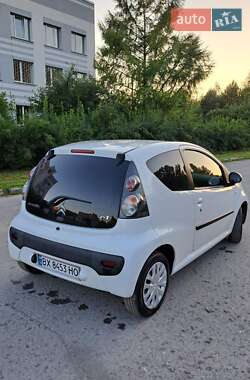 Хэтчбек Citroen C1 2012 в 
