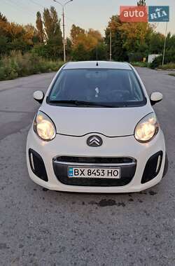Хэтчбек Citroen C1 2012 в 