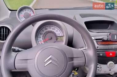 Хэтчбек Citroen C1 2011 в 