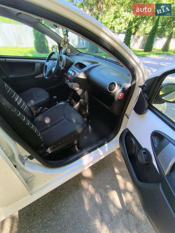 Хетчбек Citroen C1 2012 в Хоросткові