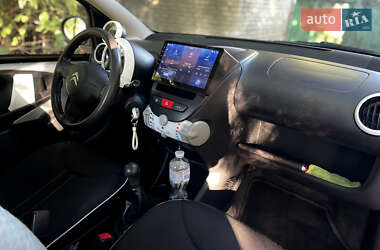 Хэтчбек Citroen C1 2013 в 