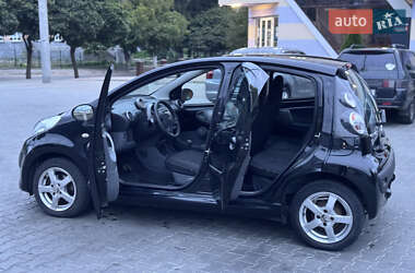 Хэтчбек Citroen C1 2010 в 
