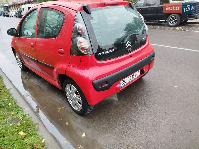 Хэтчбек Citroen C1 2010 в Владимире