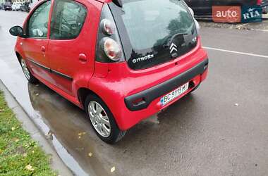 Хэтчбек Citroen C1 2010 в 