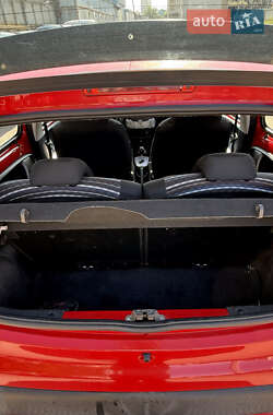 Хэтчбек Citroen C1 2012 в 