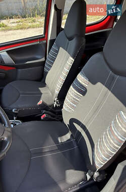 Хэтчбек Citroen C1 2012 в 