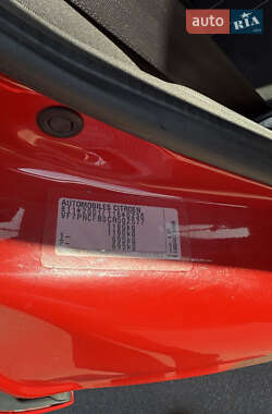 Хэтчбек Citroen C1 2012 в 