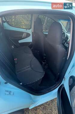 Хэтчбек Citroen C1 2012 в 