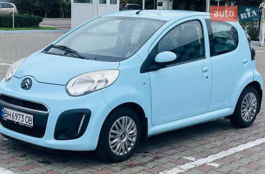 Хэтчбек Citroen C1 2013 в 