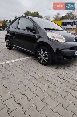 Хэтчбек Citroen C1 2007 в 