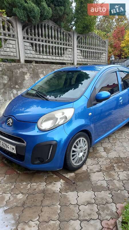 Хэтчбек Citroen C1 2012 в 