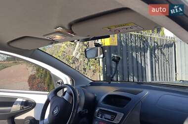 Хэтчбек Citroen C1 2013 в 