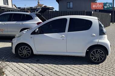 Хэтчбек Citroen C1 2013 в 