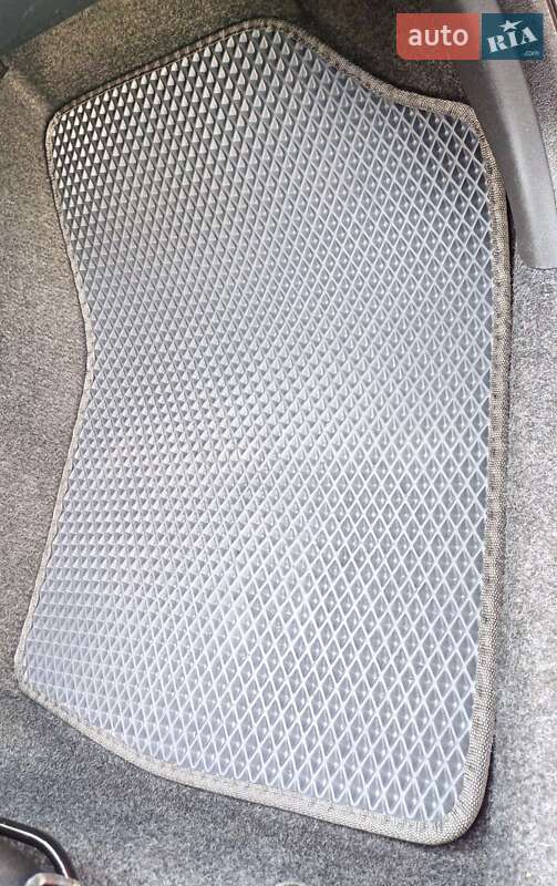 Хетчбек Citroen C1 2012 в Києві