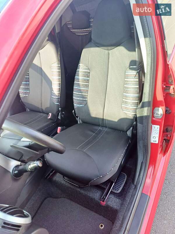 Хетчбек Citroen C1 2012 в Києві