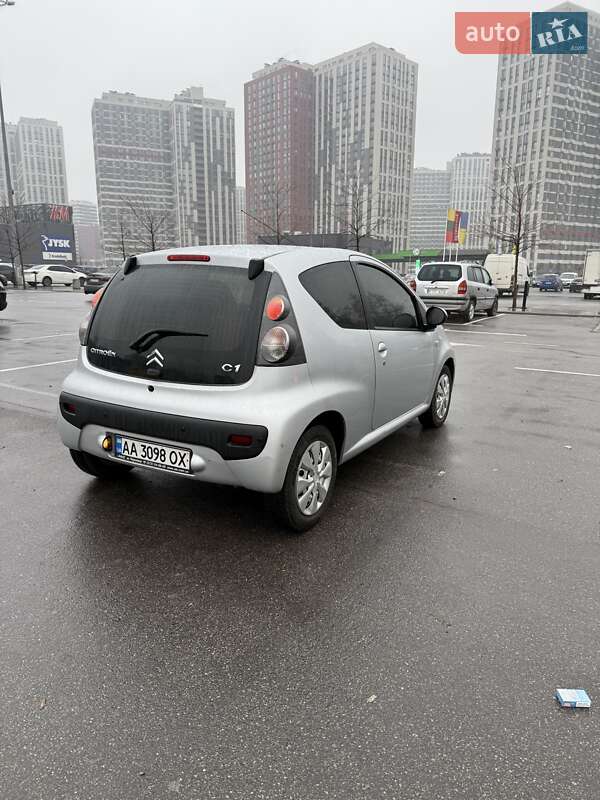 Хетчбек Citroen C1 2011 в Києві