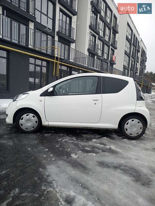 Хэтчбек Citroen C1 2011 в Киеве фото 12 Хэтчбек Citroen C1 2011 в Киеве