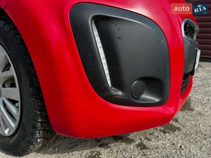 Хэтчбек Citroen C1 2012 в Киеве