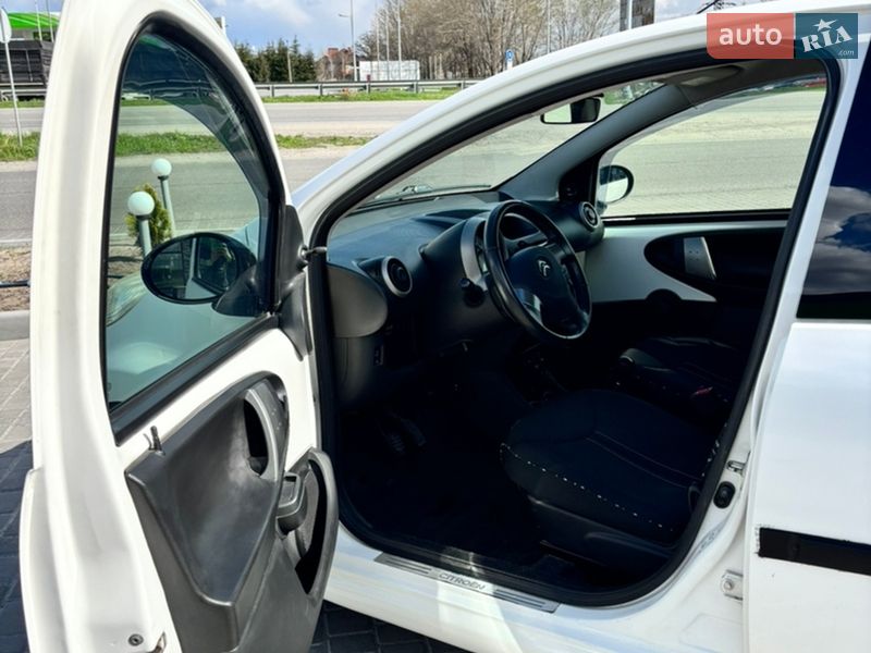 Хетчбек Citroen C1 2013 в Дніпрі