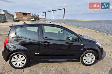 Хэтчбек Citroen C2 2008 в 