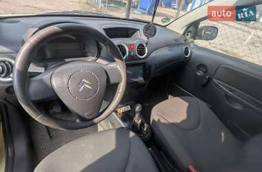 Хэтчбек Citroen C2 2005 в 