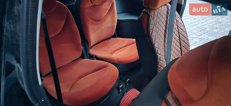 Хэтчбек Citroen C2 2008 в Виннице