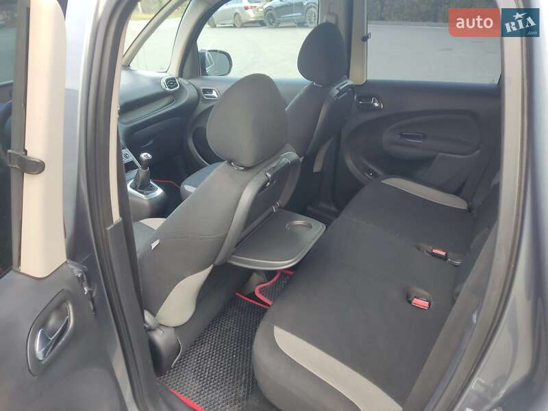 Минивэн Citroen C3 Picasso 2009 в Долине