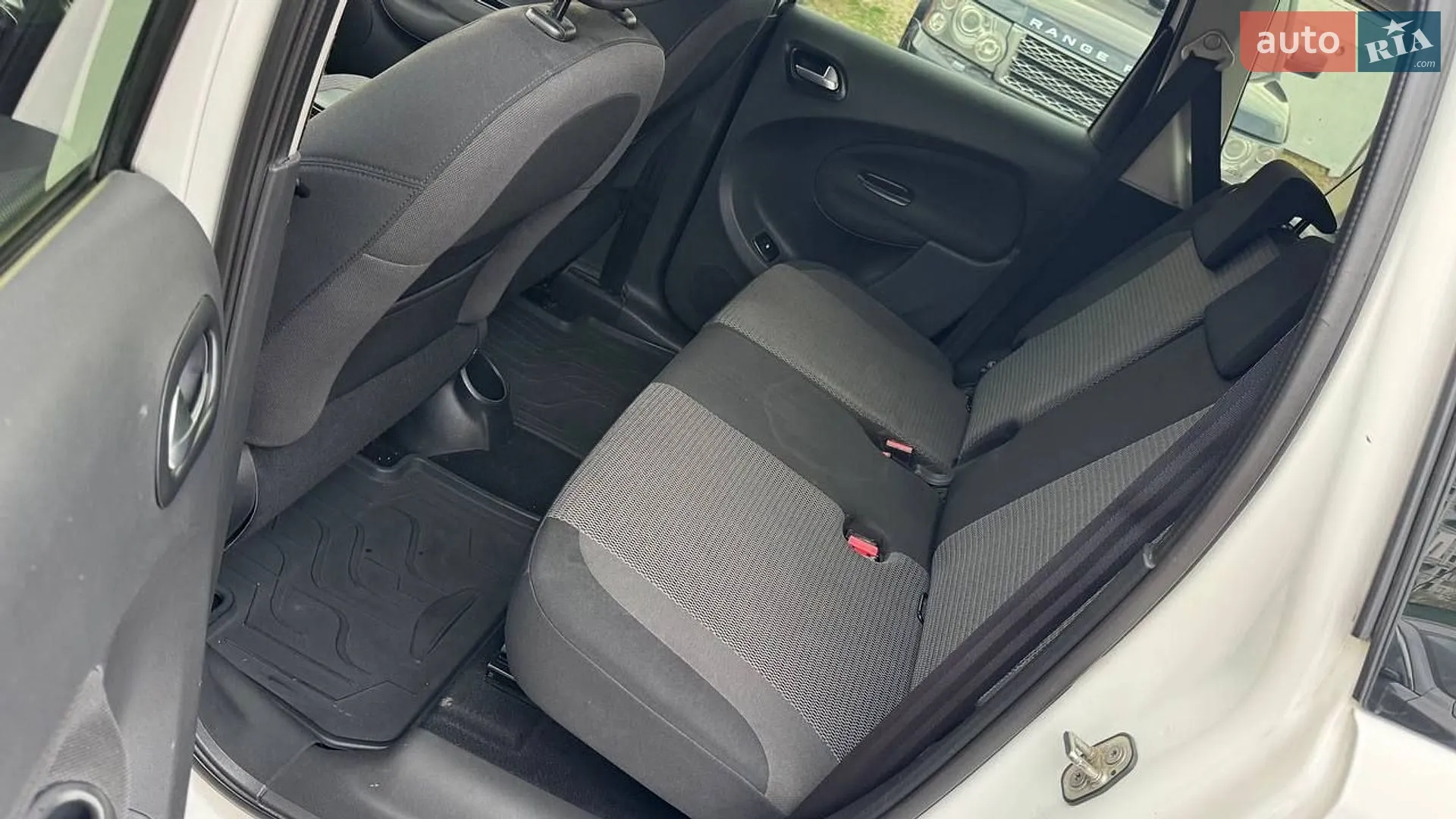 2014 Citroen C3 Picasso - мініатюра 17