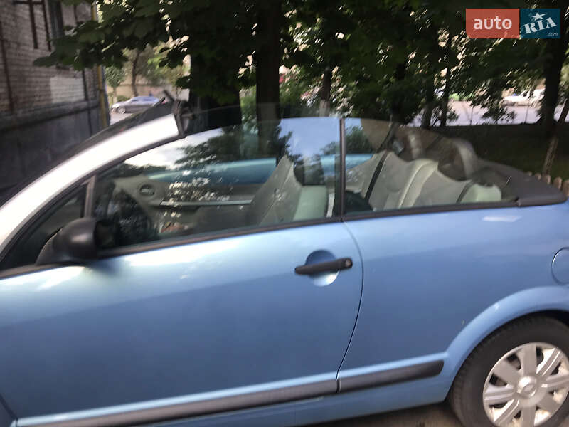 Кабриолет Citroen C3 Pluriel 2004 в Киеве