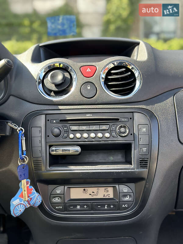 Кабриолет Citroen C3 Pluriel 2009 в Киеве фото 21 Кабриолет Citroen C3 Pluriel 2009 в Киеве