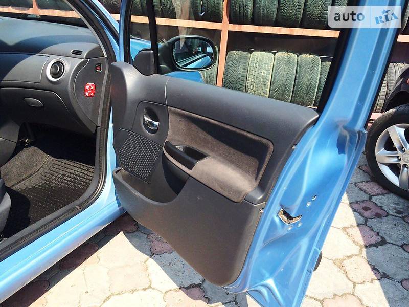 Хэтчбек Citroen C3 2006 в Львове