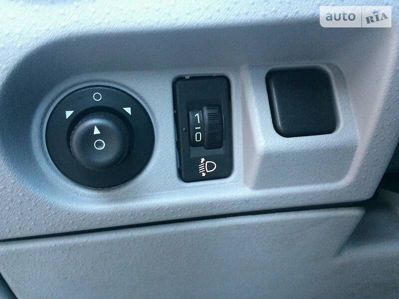 Хэтчбек Citroen C3 2007 в Киеве