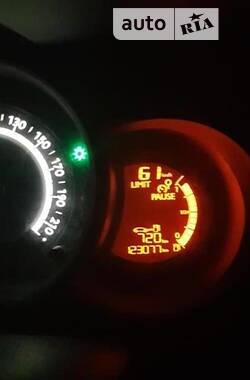 Хэтчбек Citroen C3 2014 в 