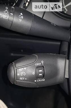 Хэтчбек Citroen C3 2014 в 