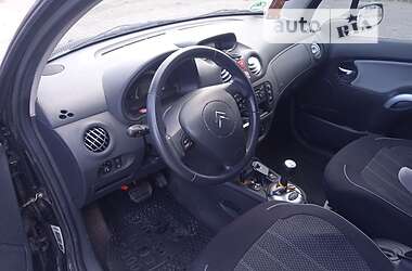 Хэтчбек Citroen C3 2005 в 