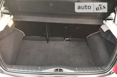 Хэтчбек Citroen C3 2006 в 