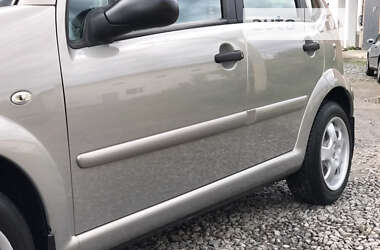 Хэтчбек Citroen C3 2006 в 