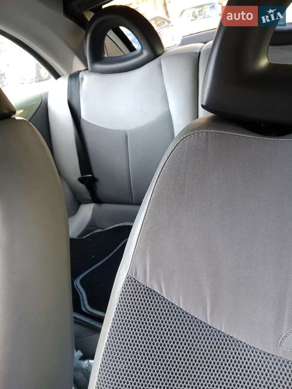 Хэтчбек Citroen C3 2004 в Одессе