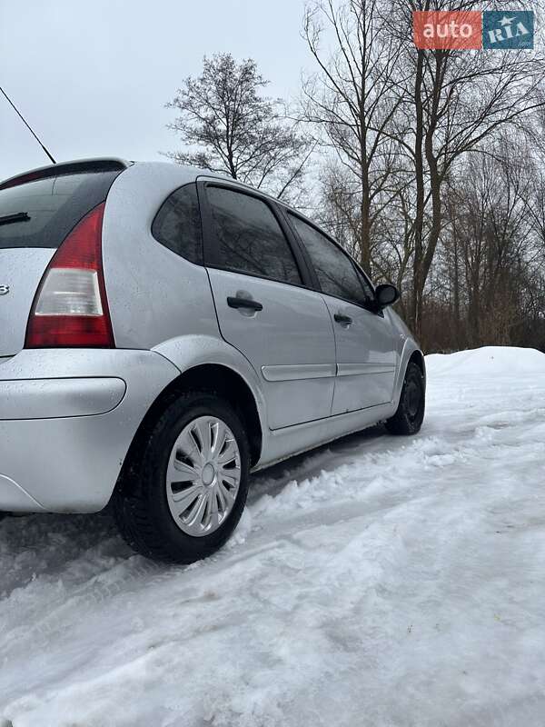 Хэтчбек Citroen C3 2005 в Прилуках