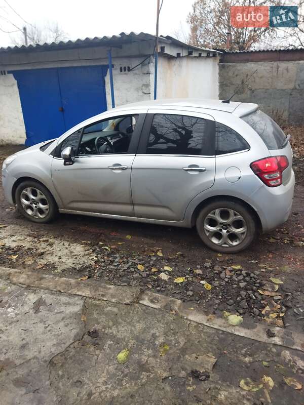 Хэтчбек Citroen C3 2012 в Доброполье