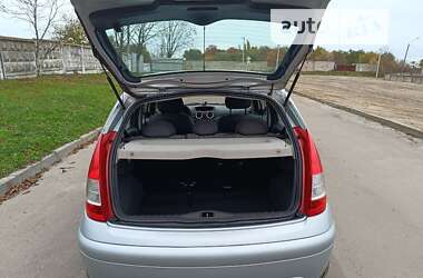 Хэтчбек Citroen C3 2009 в 