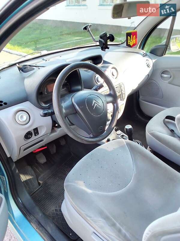 Хэтчбек Citroen C3 2003 в Дубно