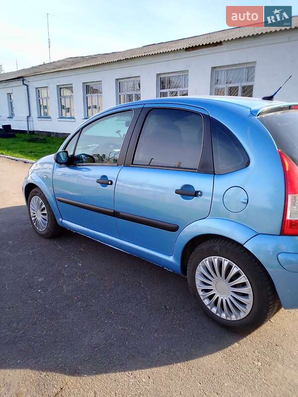 Хэтчбек Citroen C3 2003 в Дубно