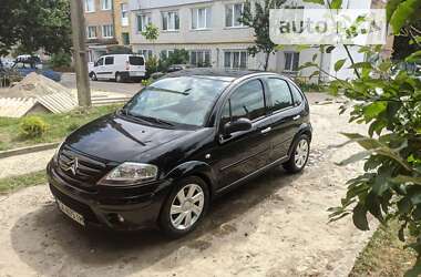 Хэтчбек Citroen C3 2006 в 